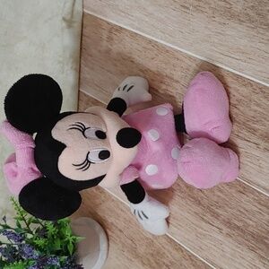 MINNIE MOUSE 12 in inches Stuffed stuffie toy cute and collectible